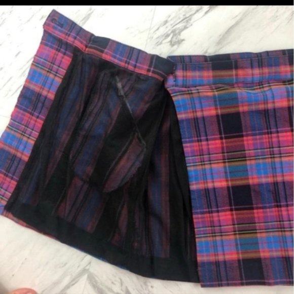 Plaid Skirt Urban Outfitters  Y2k - Picture 5 of 9